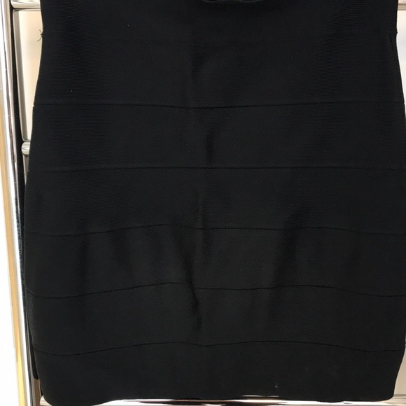 Mini pencil skirt - Picture 3 of 4